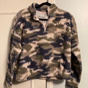 Comfy Pullover Sweater/Sweatshirt Camo with phrase "Weekend"
